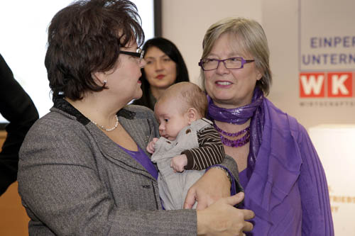 Geschäftsführerin Frau Maria KOPANTSCHNIG und Frau KommRin Mag.a Christine HAPALA 